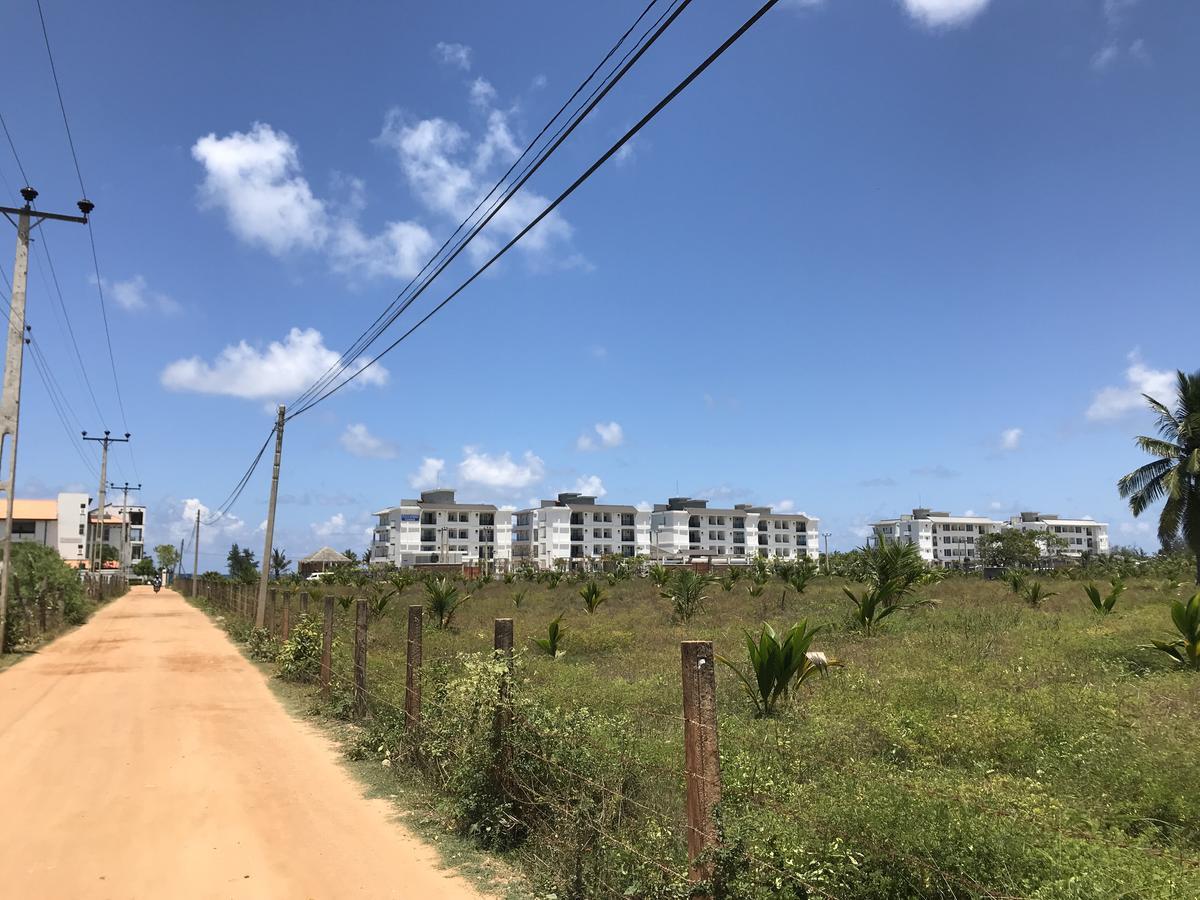 Araliya Oceanfront Condos Nilaveli, Trincomalee Exterior photo